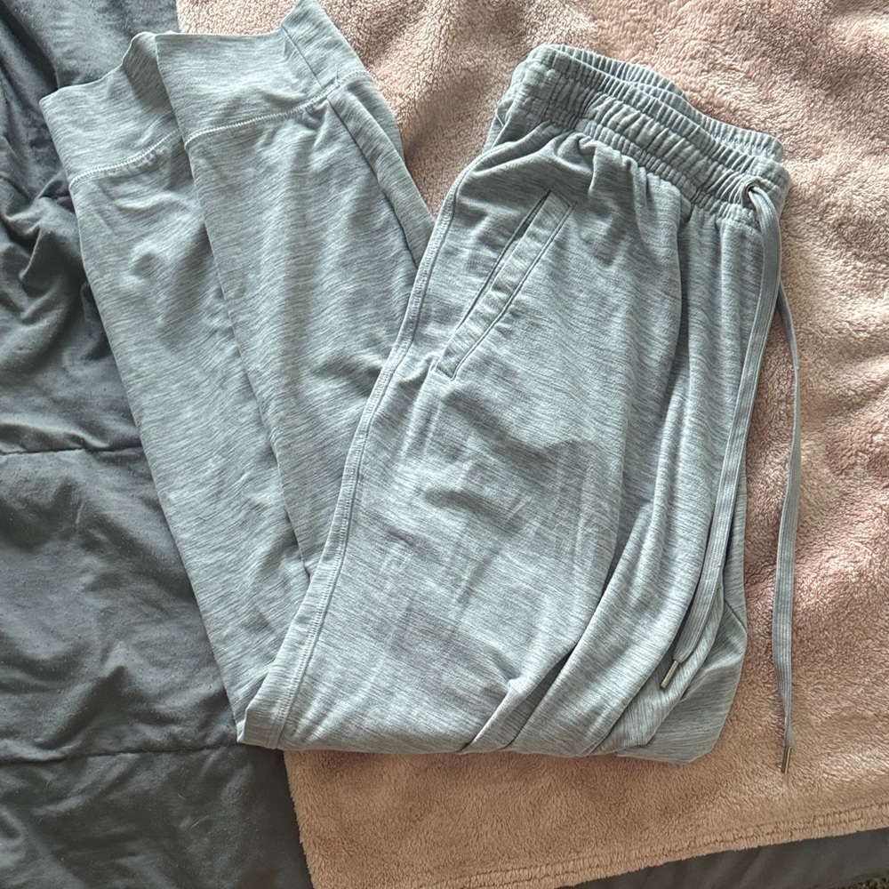 Old Navy Active Heather Gray Joggers